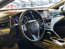 تۆیۆتا کامری